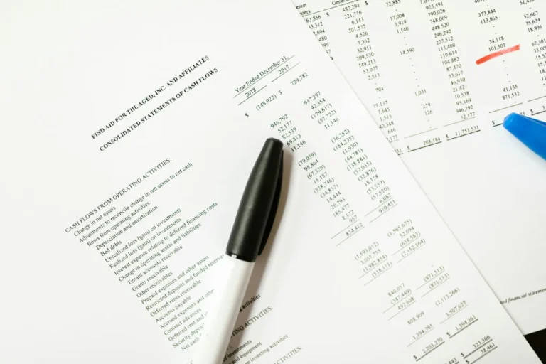 Salary vs Dividends: What Works Best for Your Corp?
